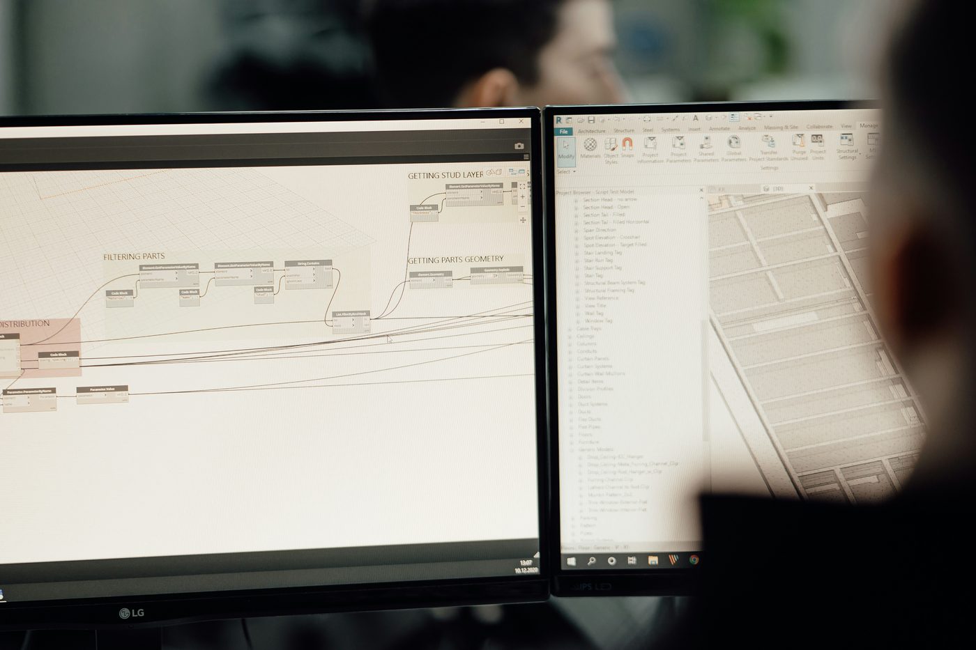 Revit and Dynamo workflow on dual monitors